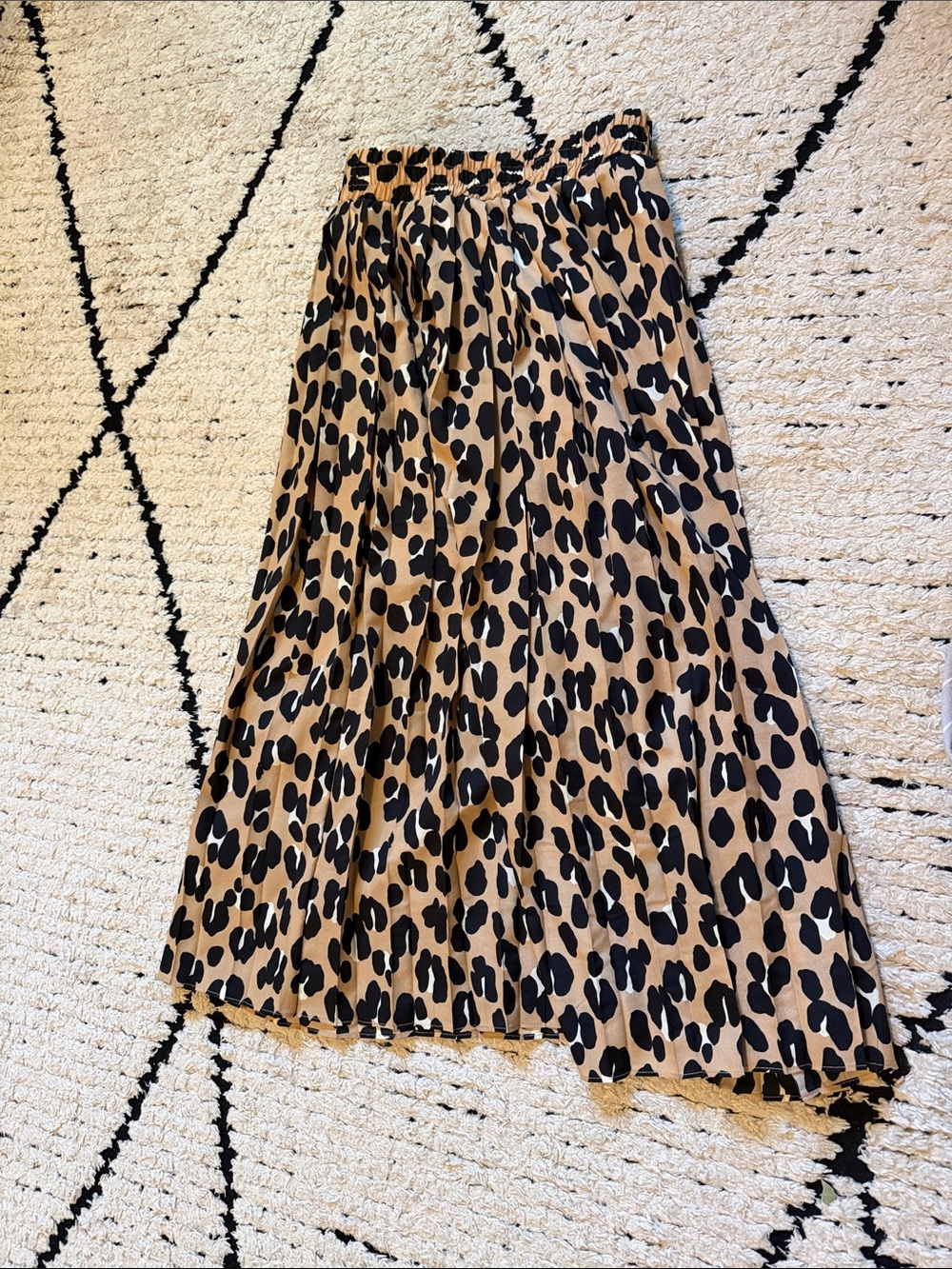 Women’s Leopard Print Pleated Midi Skirt Set- skirt and shirt - Black on Tan